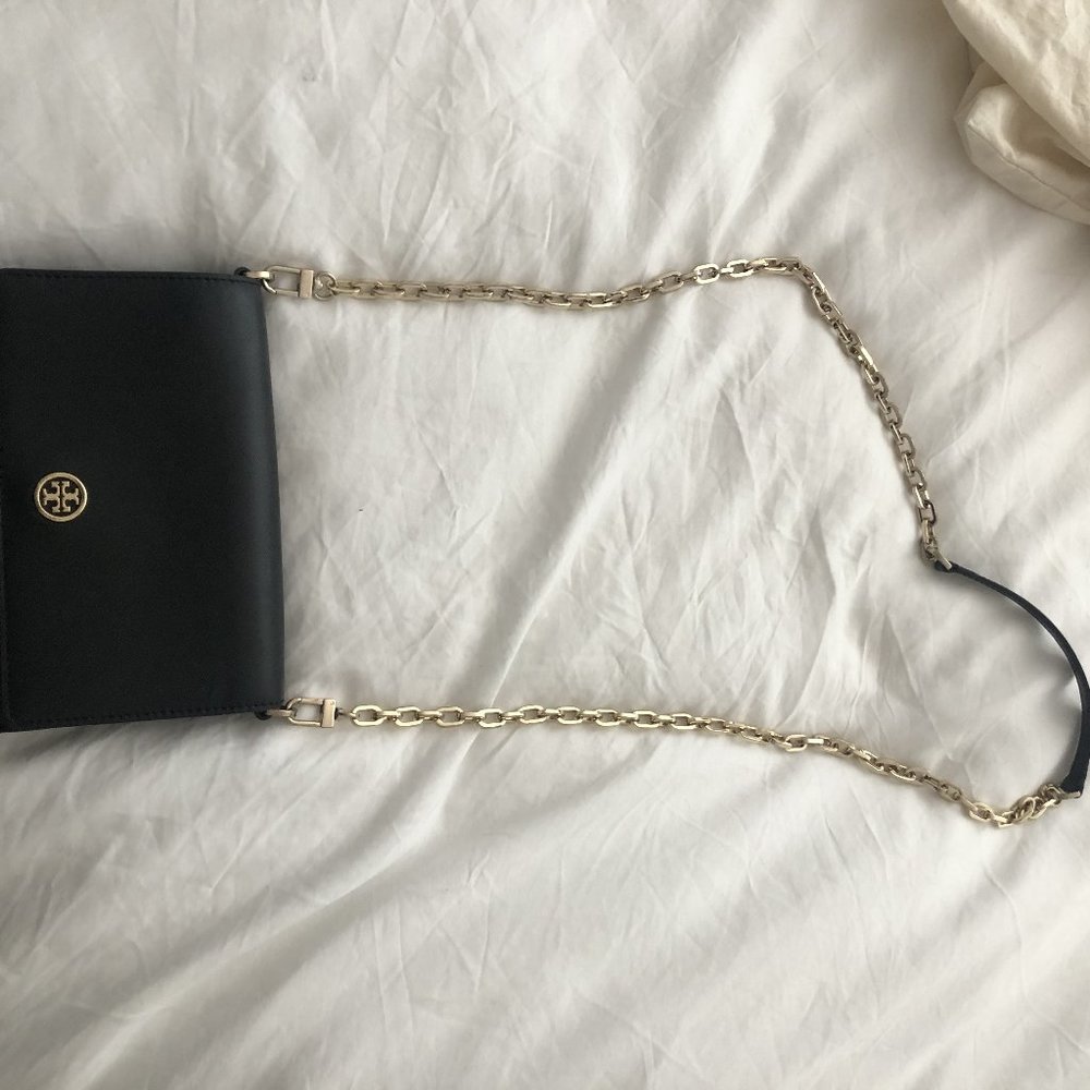 Black Tory Burch Robinson Chain Wallet/Purse
